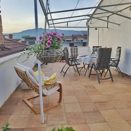 Nyaraló Charming Center Terrace & Parking