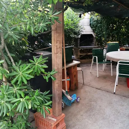 Charming Center Terrace & Parking *